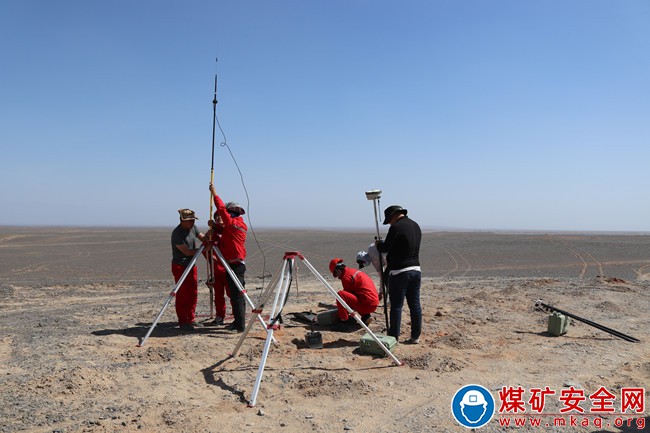 青春在奉獻中閃光