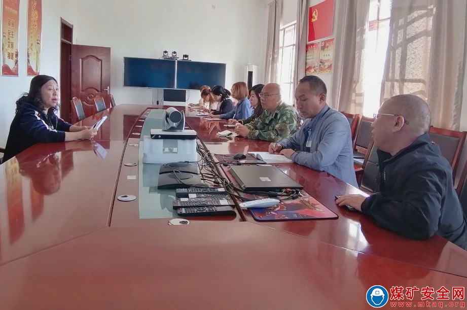 新疆屯南煤業召開意識形態工作分析研判專題會