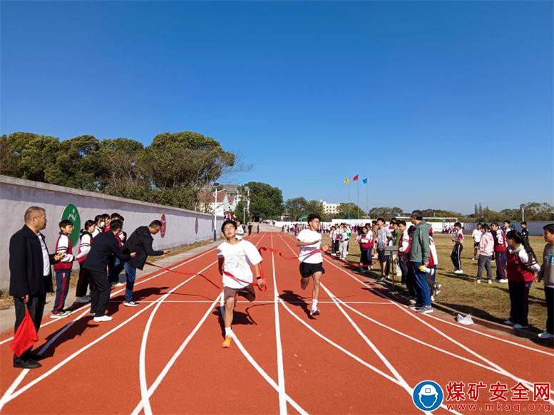 安徽廬江：郭河鎮福元初級中學舉辦2023年秋季田徑運動會